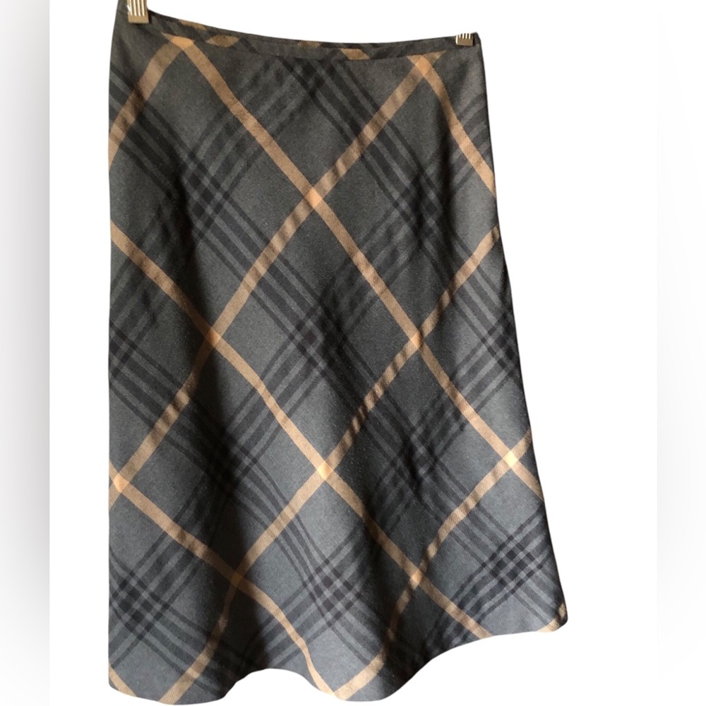 I.N.C. Plaid A-Line Skirt in Gray and Tan EUC!